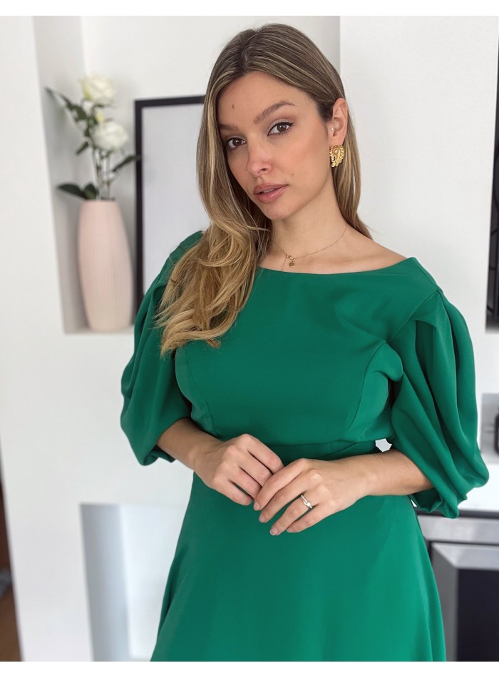 Vestido de fiesta midi con falda vuelo y mangas abullonadas