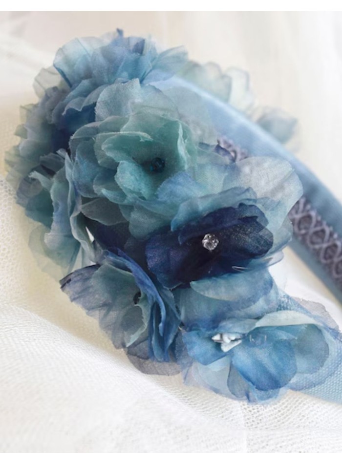 Diadema de flores de organza azules y turquesas
