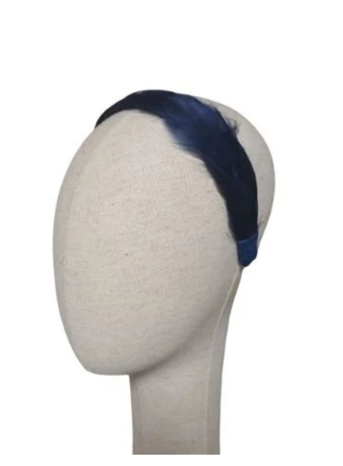 Velvet headband with natural feathers