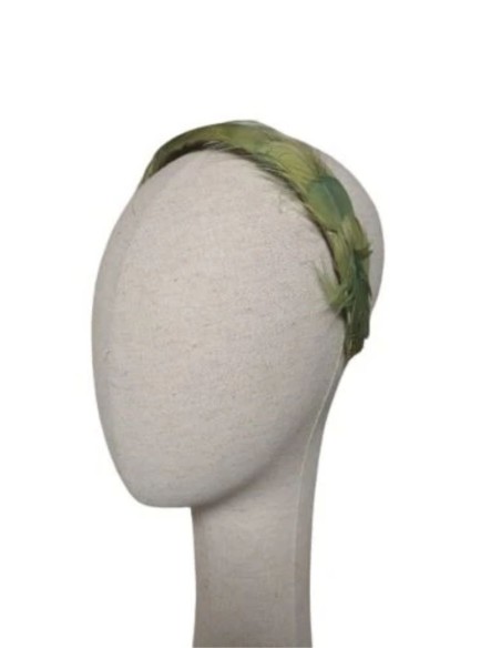 Velvet headband with natural feathers