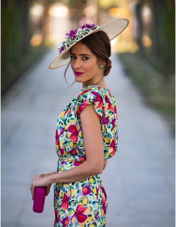 Pamela with sinamay base with multicoloured sinamay flowers - INVITADA PERFECTA