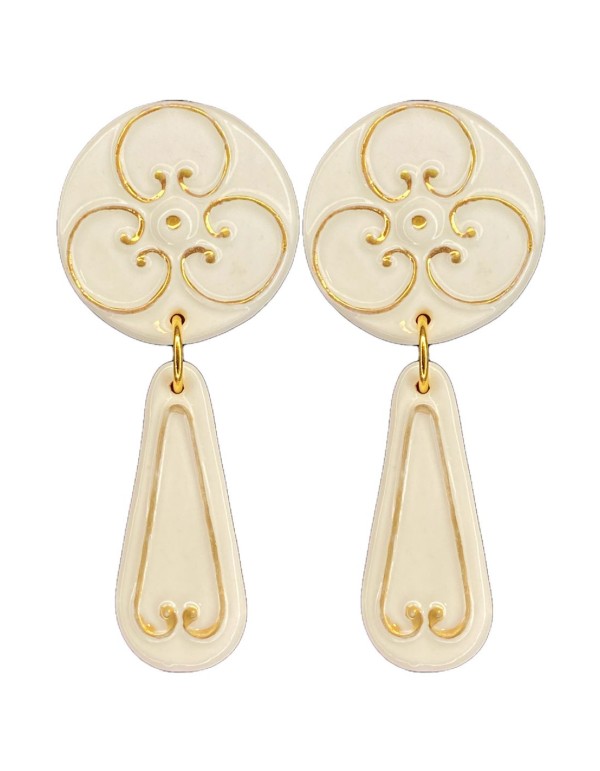 Long earrings in porcelain painted in gold