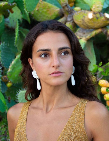 Boucle d'oreilles de fête en céramique blanche et porcelaine