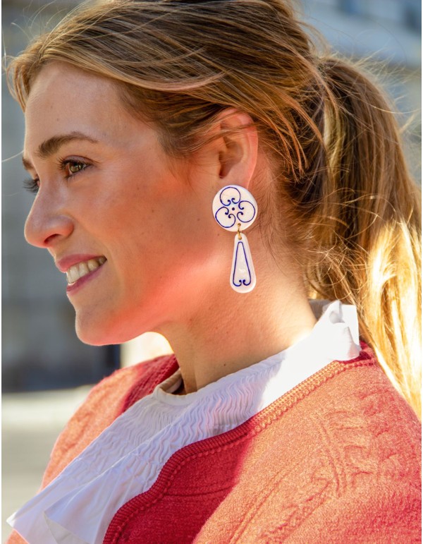 Pendientes largos de porcelana cerámica pintada azul 2
