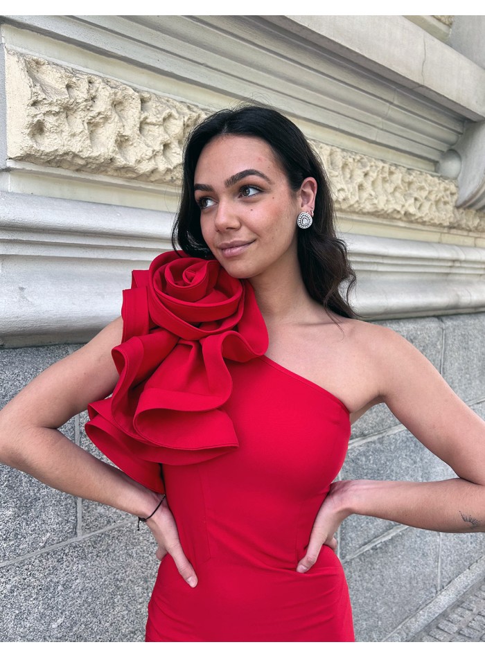 Short party dress with maxi flower detail