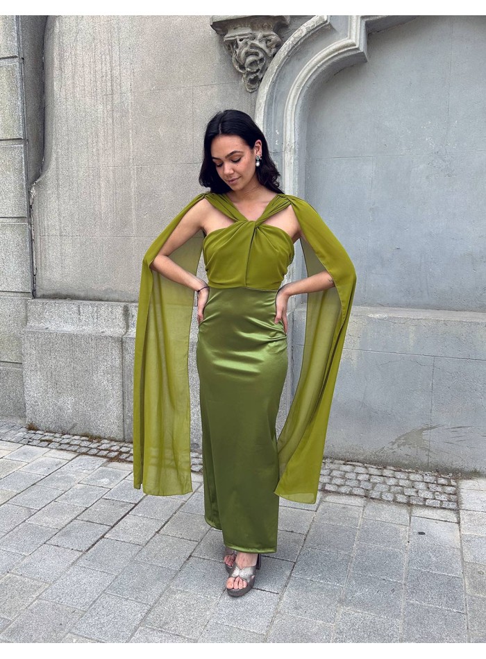 Robe de soirée midi en satin avec manches...
