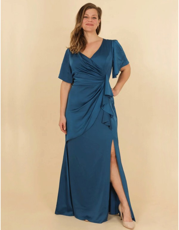 robe longue de fête en satin avec décolleté en V et volant