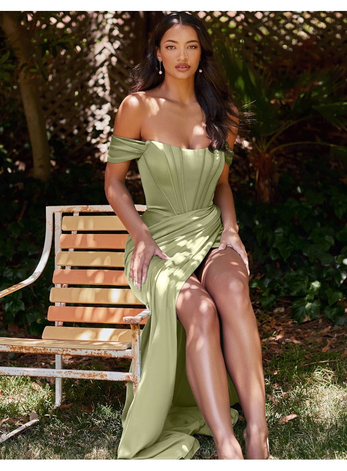 Vestido de fiesta largo satinado con cuerpo corsé y tirantes caídos