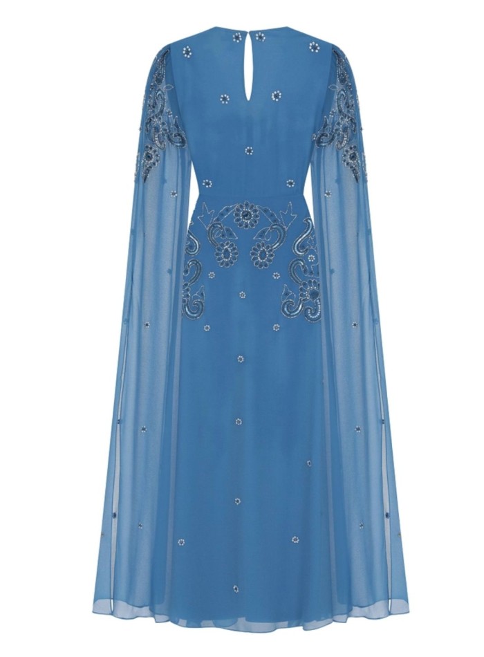 Vestido de fiesta midi azul bordado con mangas...