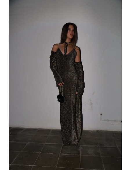 Robe longue de fête dorée avec paillettes et décolleté en V