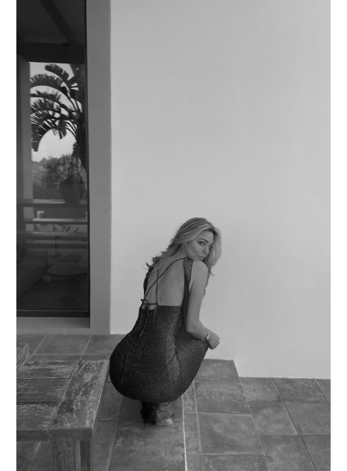 Robe longue de fête dorée avec paillettes et...