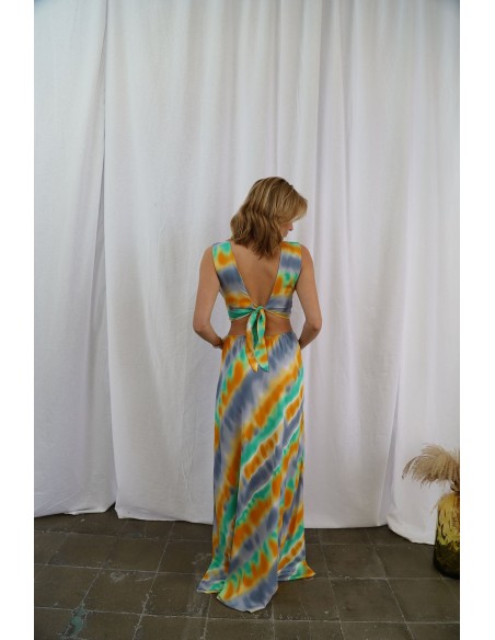 Vestido largo de fiesta multicolor con escote y anudado espalda