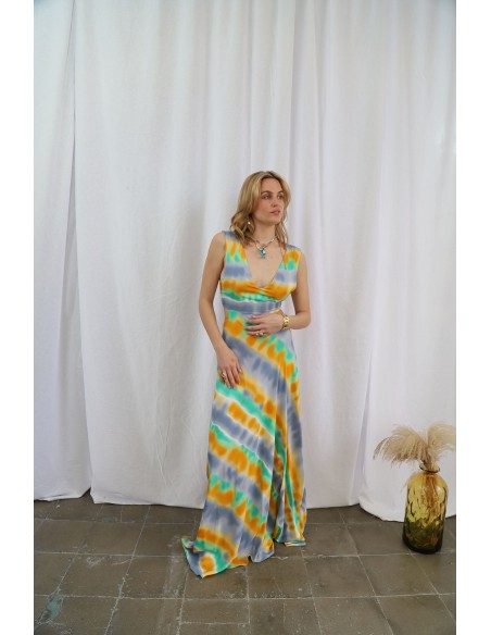 Vestido largo de fiesta multicolor con escote y anudado espalda