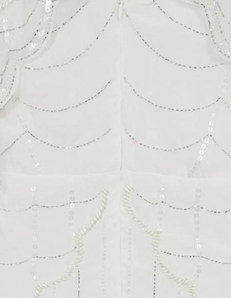 Vestido de novia blanco con manga y lentejuelas planteadas
