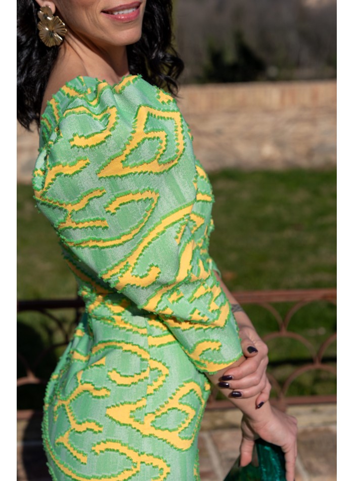 Vestido de invitada estampado con manga...