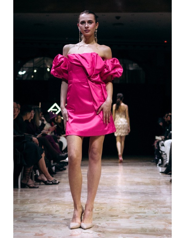 Robe courte de soirée à manches courtes bouffantes pour...