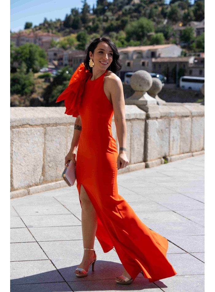 Vestido largo de fiesta con maxi lazada al hombro