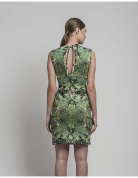 vestido de fiesta verde con estampado en INVITADISIMA