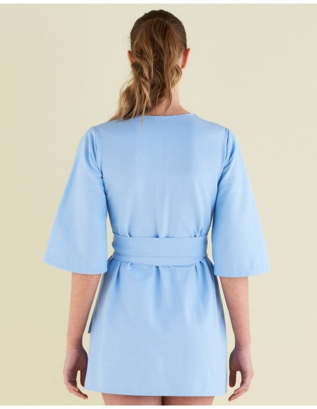 kimono azul claro y mangas 3/4 de Coco Veve