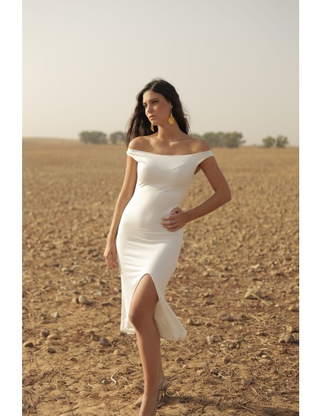 Vestido midi con escote barco y abertura