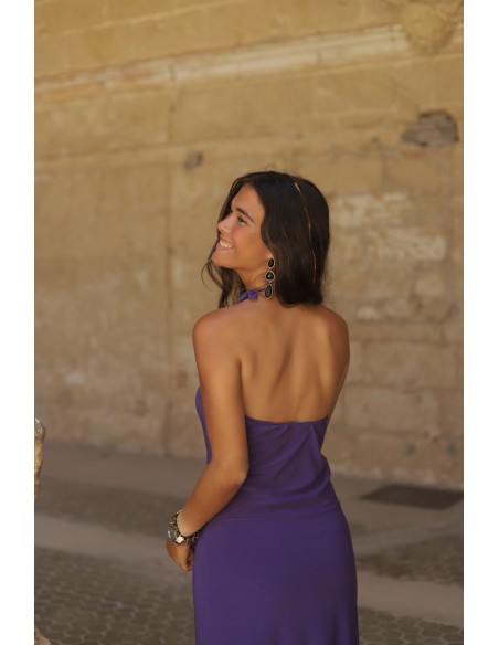 Vestido midi con escote asimétrico y espalda descubierta