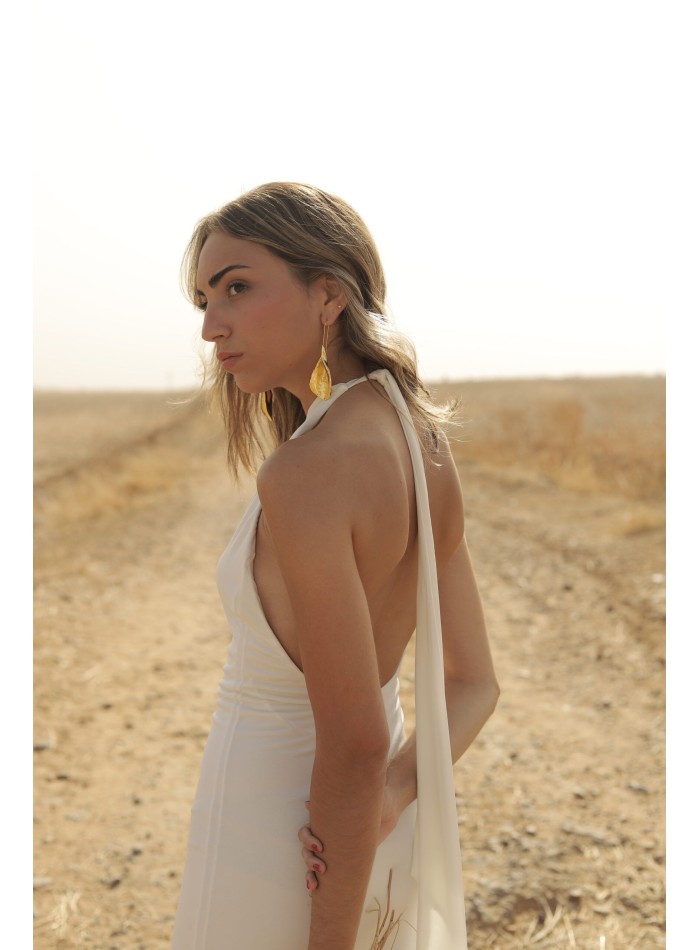 Vestido corto con cuello lazada y espalda...