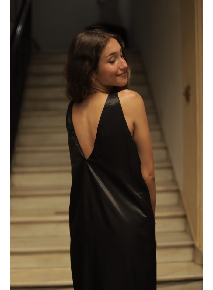 Vestido de fiesta midi satinado con escote en pico