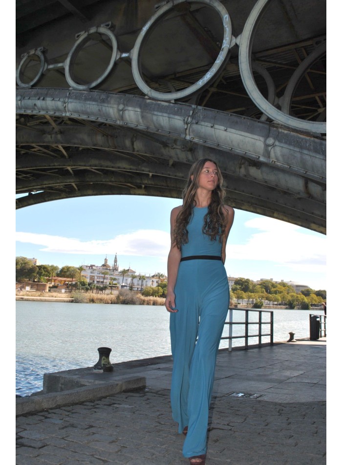 Long party jumpsuit in silk knit with belt