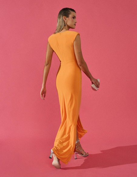 Vestido largo de fiesta con escote pico y fruncido naranja