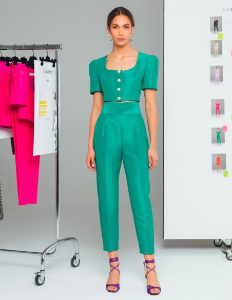 Short sleeve crop top with pearl buttons