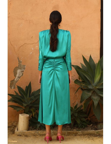 Party outfit with gathered waist and V-neckline