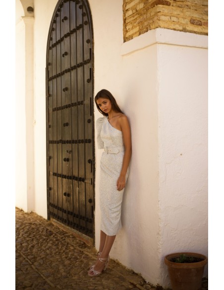 Midi party dress with asymmetrical neckline with puffed sleeves and straight cut