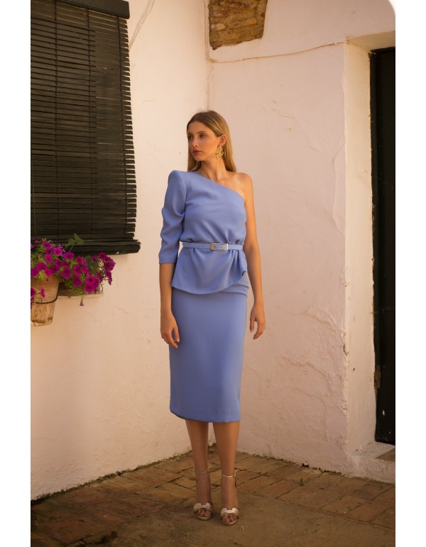 Two-piece set with asymmetrical top and straight skirt
