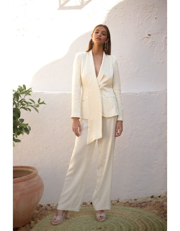 Tuxedo-style jacquard jacket suit and wide-legged pants