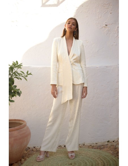 Tuxedo-style jacquard jacket suit and wide-legged pants