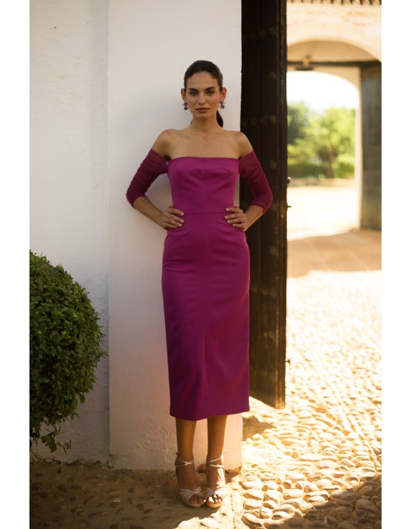 Vestido de fiesta vino escote bandeau y espalda drapeada 2