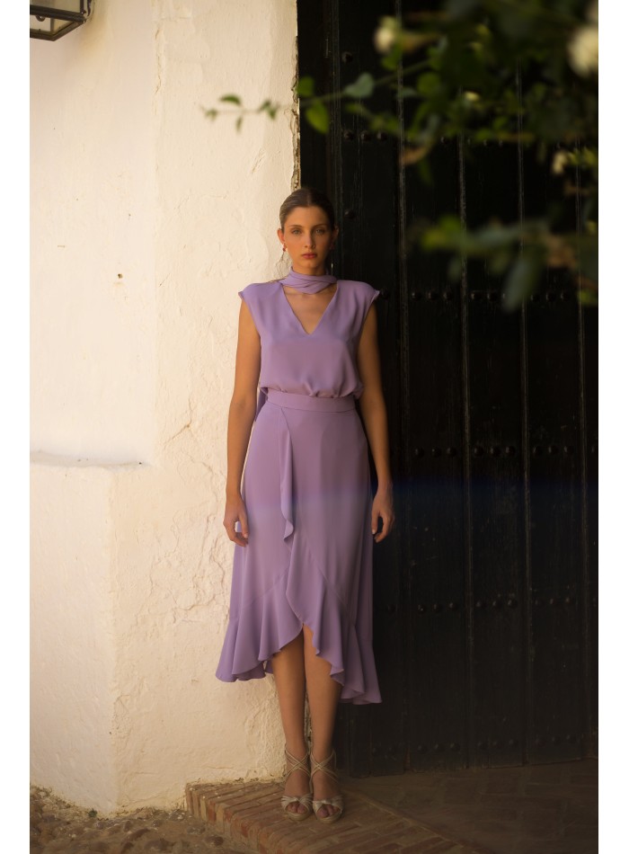 Conjunto top y falda con volantes cascada malva