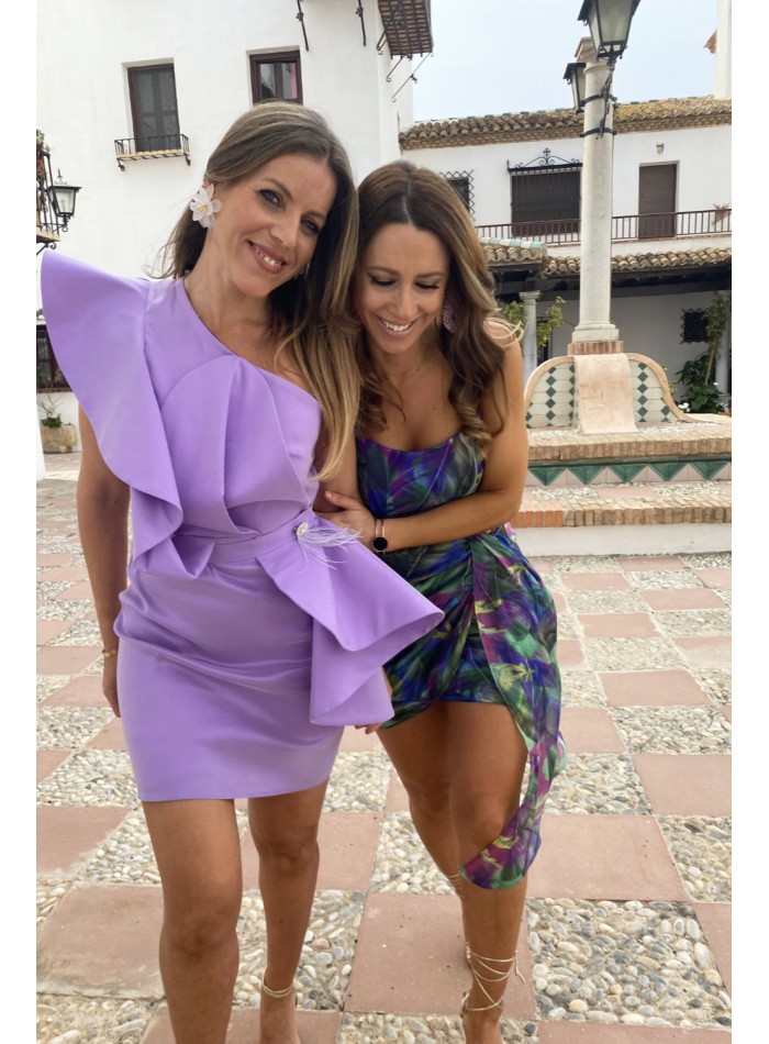 Vestido de fiesta corto con maxi volante y...