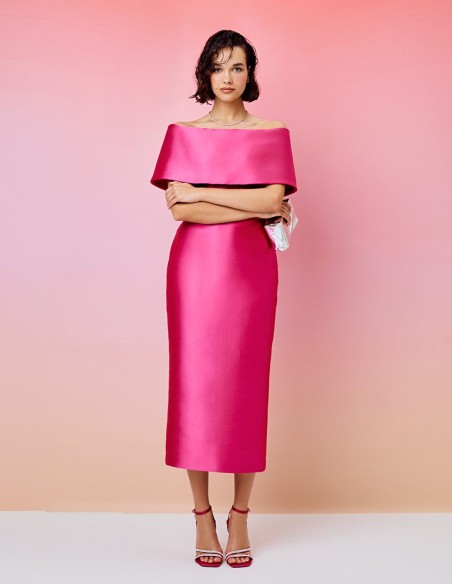 Robe de soirée midi avec encolure bardot et détails de Ceintures