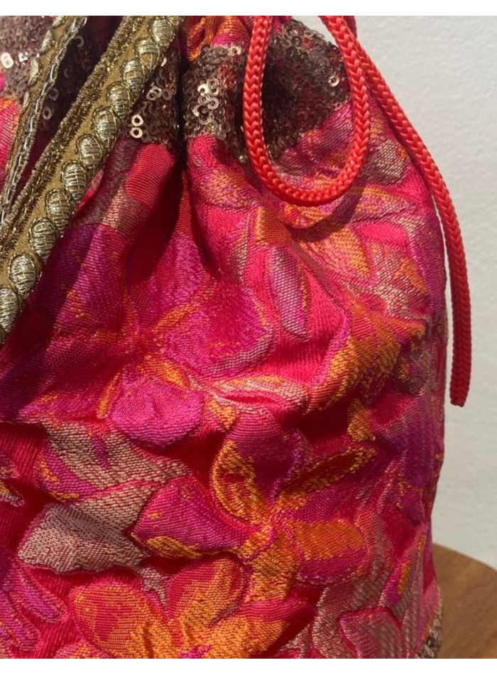 Boîte à dragées en brocart fuchsia et orange