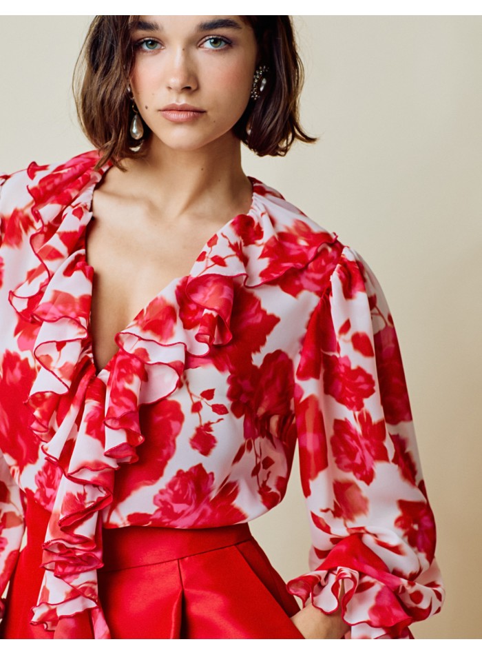 Printed blouse with flowing fabric and flounce detail