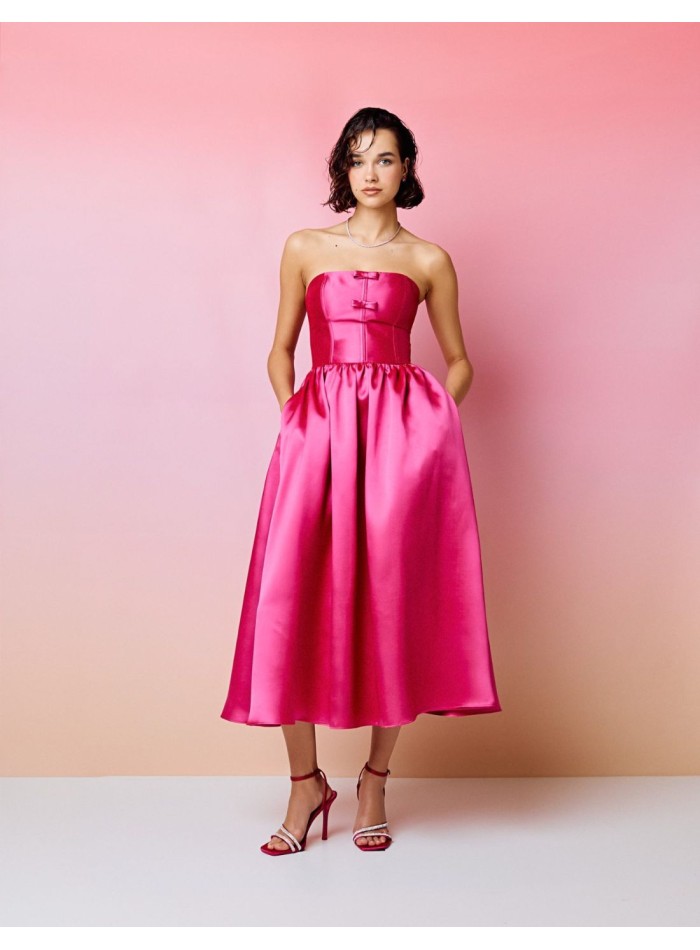 Vestido midi de fiesta con escote bandeau y...