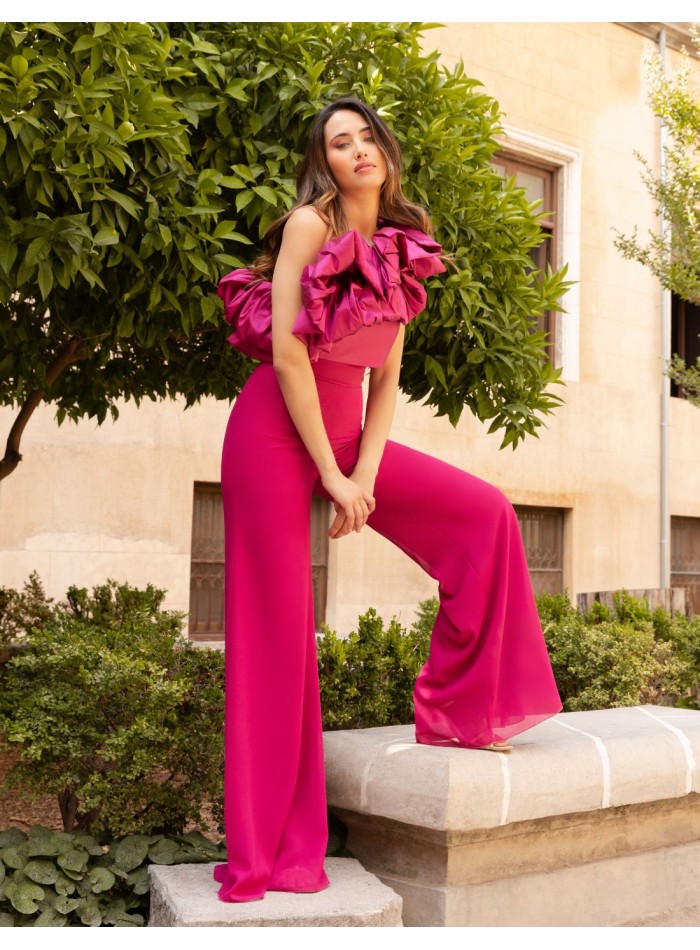 Ensemble top asymétrique à volants et pantalon...