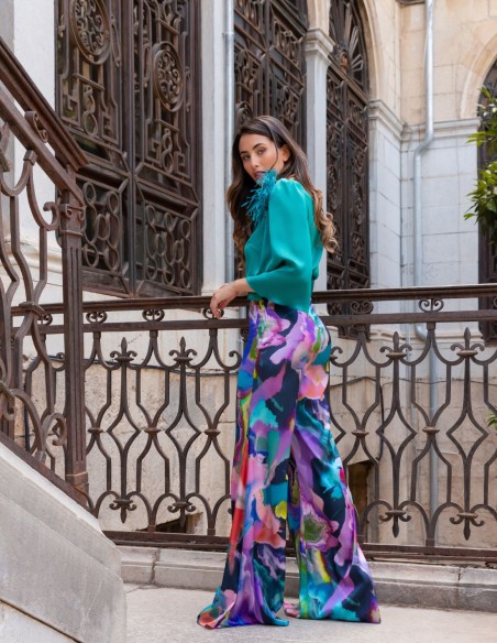 Conjunto blusa manga francesa y pantalón largo estampado