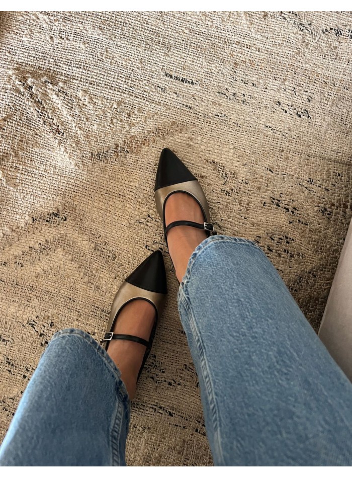 Leather ballerina pumps with metallic details