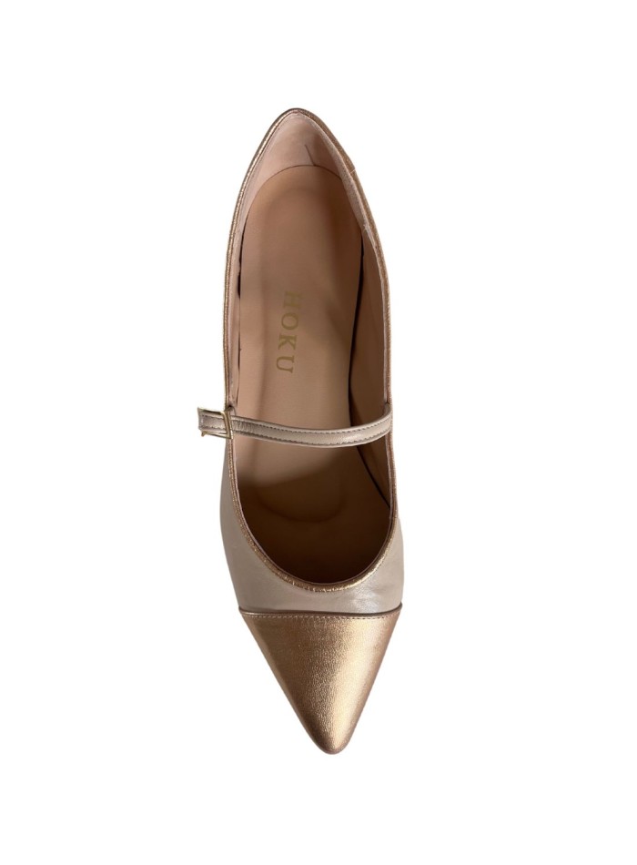 Ballerine en cuir avec détails métalliques