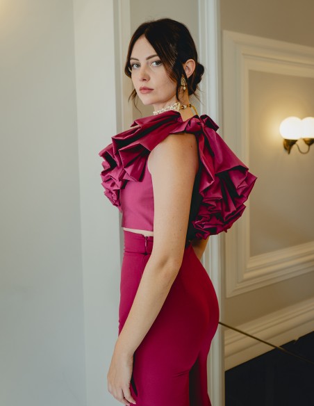 Ensemble top asymétrique à volants et pantalon long droit