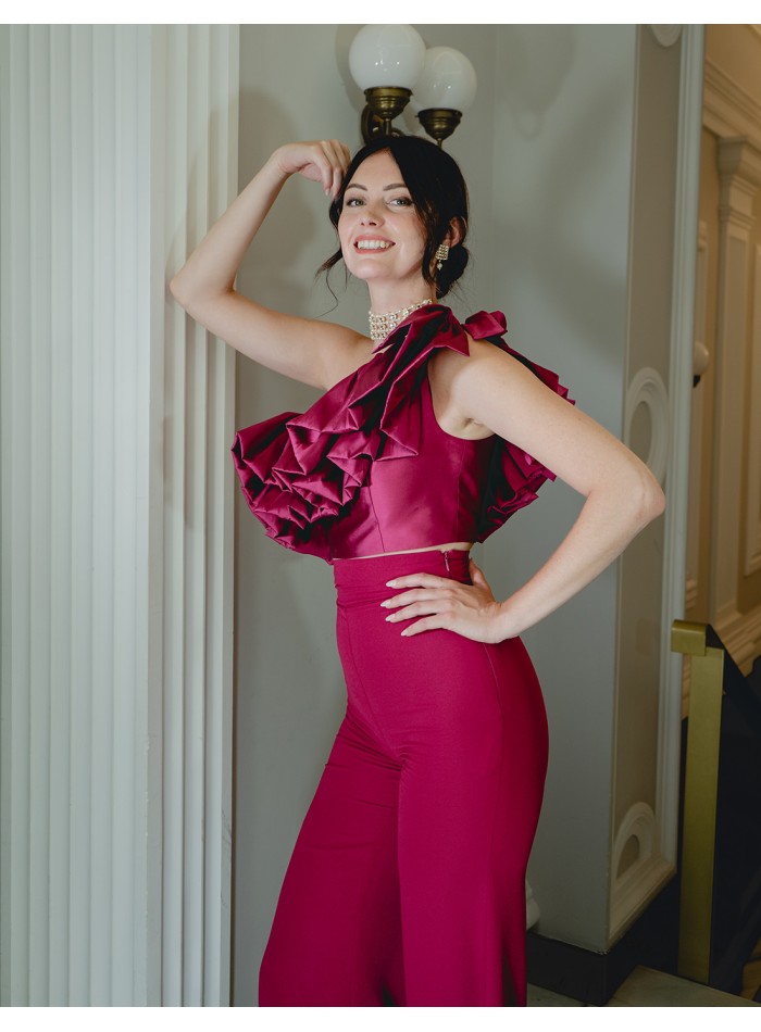 Asymmetrical top with ruffle and long straight...