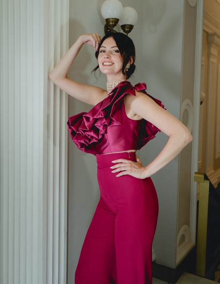 Ensemble top asymétrique à volants et pantalon long droit