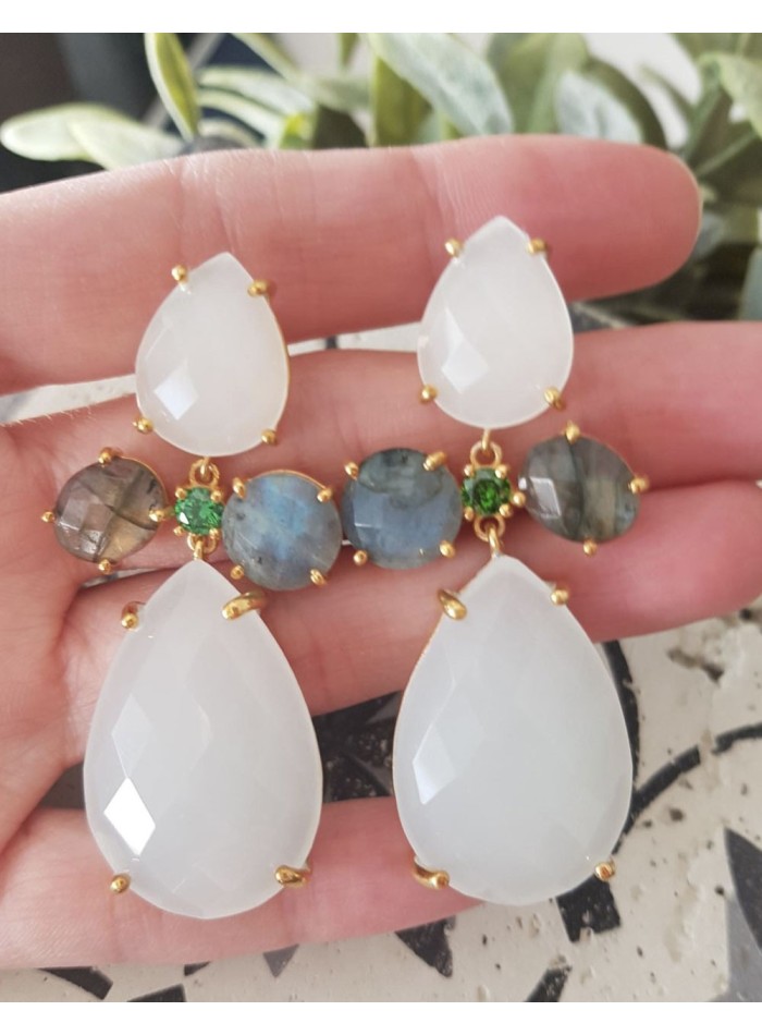 pendientes con piedras blancas para invitadas de Welowe